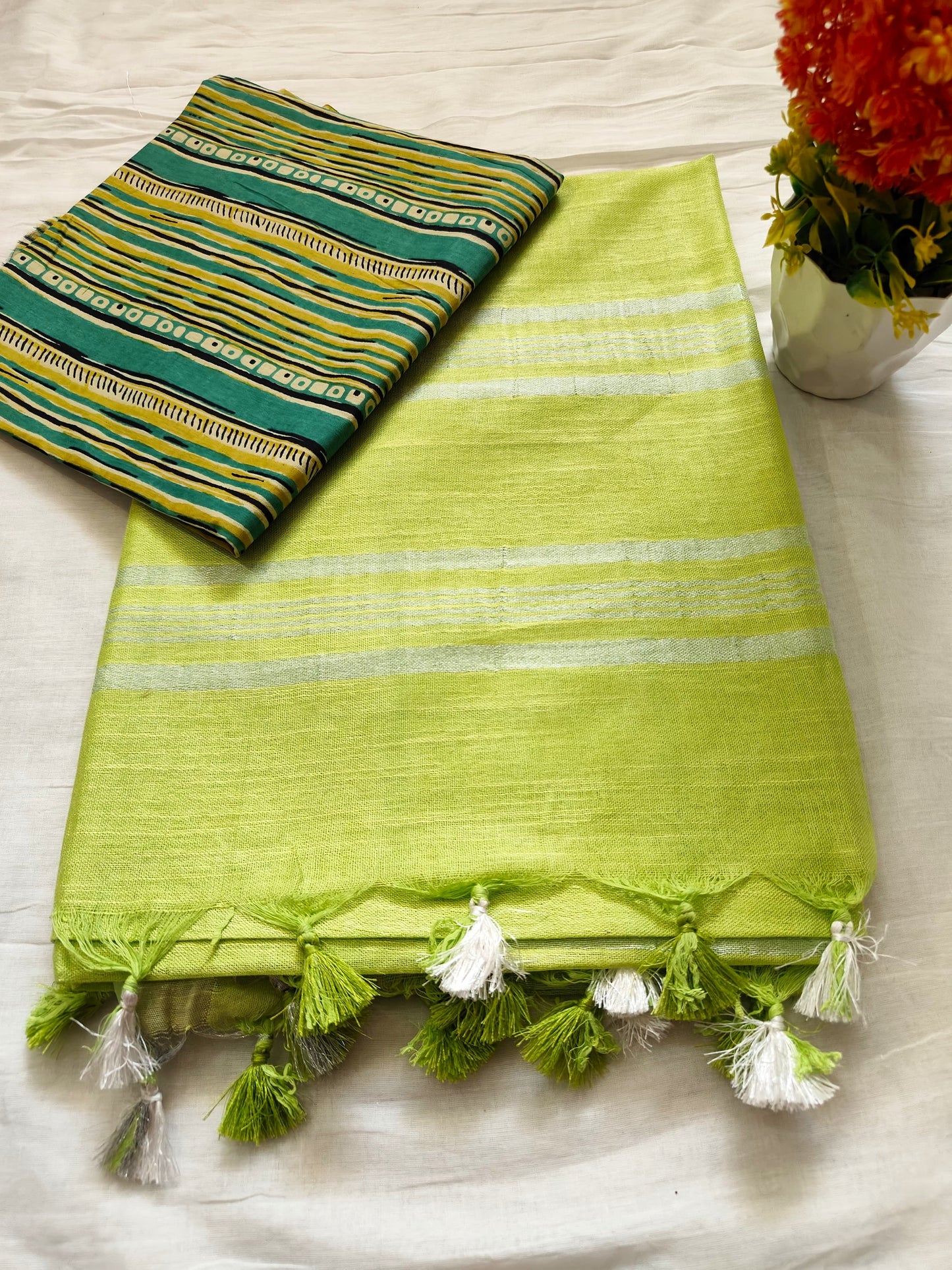 Plain Linen Saree