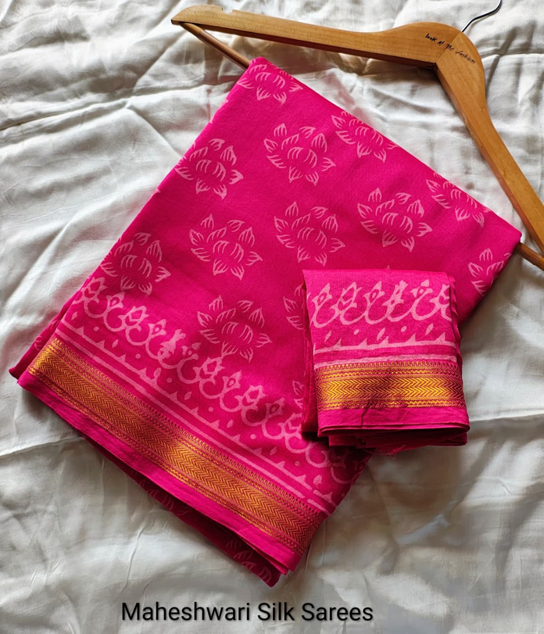 Pink Handblock Maheshwari Silk Saree With Golden Border