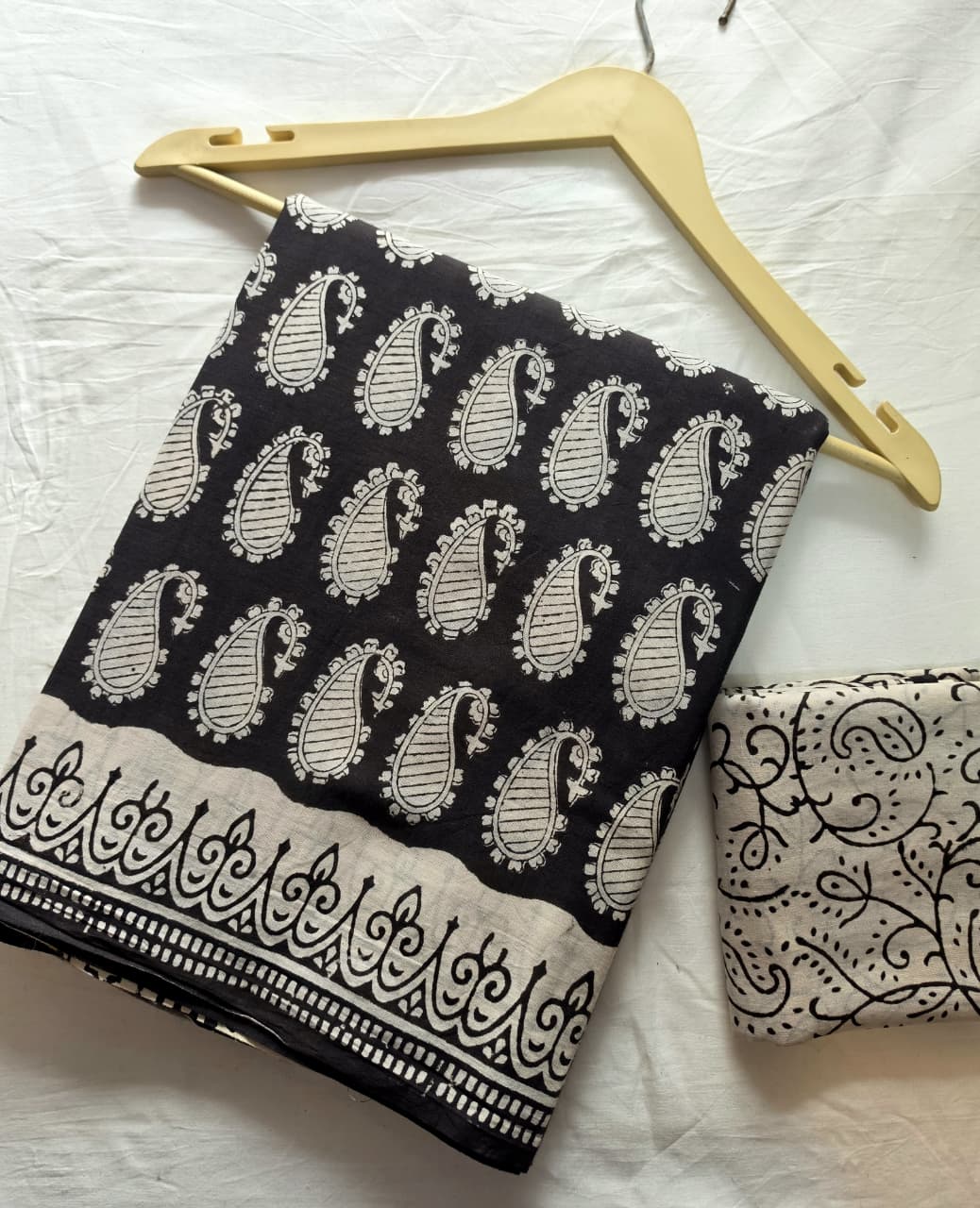 Black White Buti Handblock Mul Cotton Saree