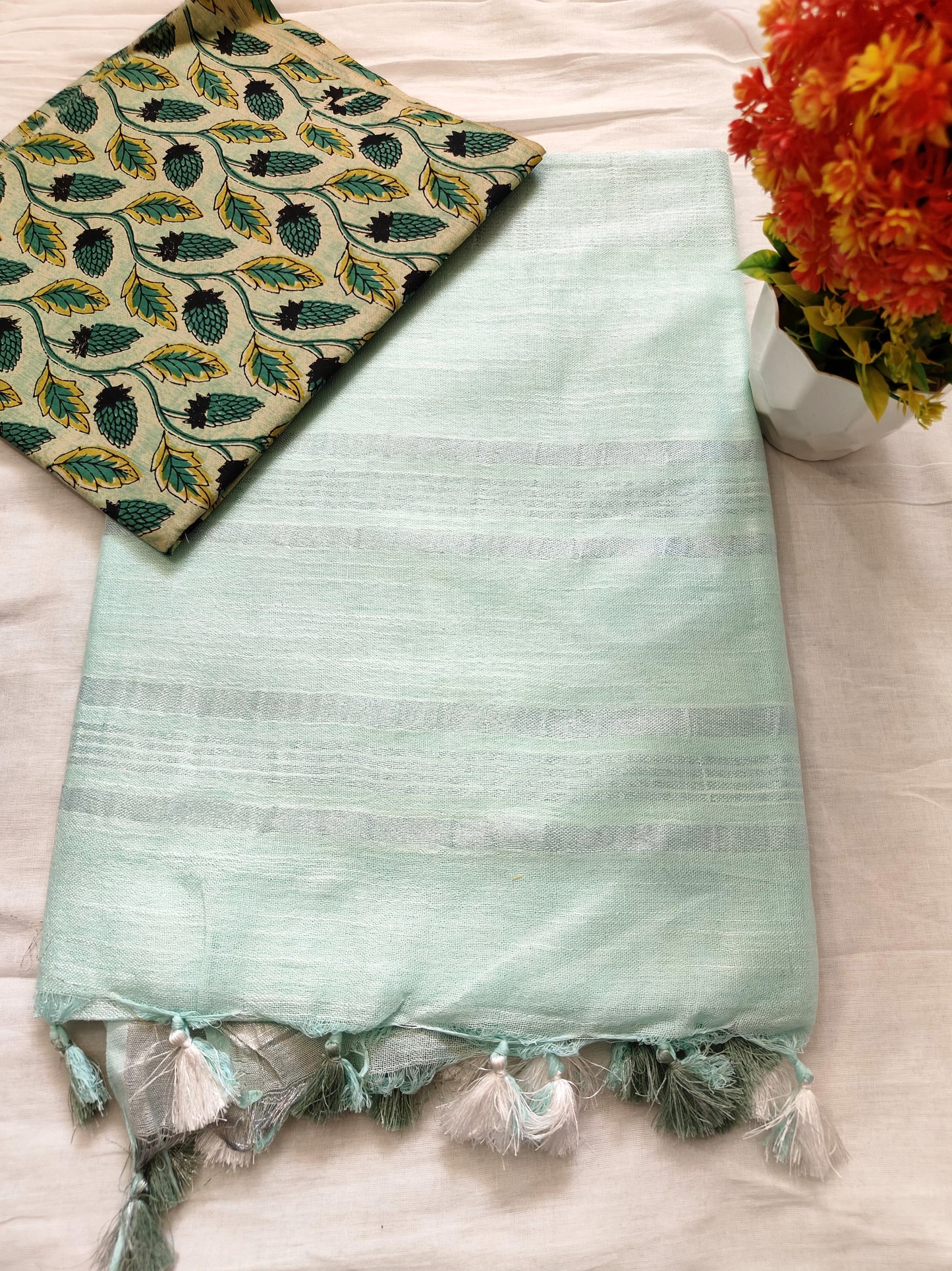 Plain Linen Saree