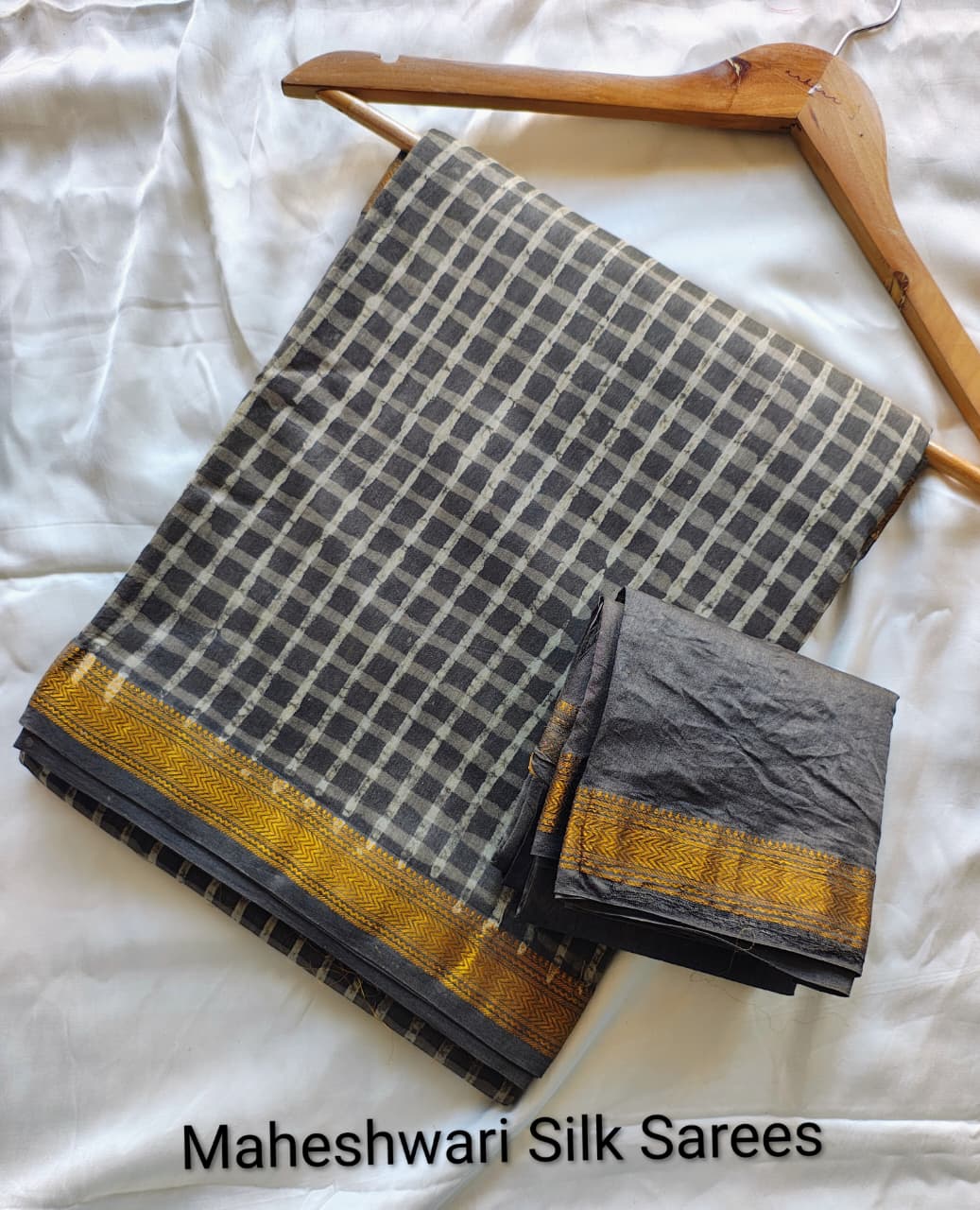 Charcoal Grey Gingham Checks Maheshwari Silk Saree